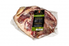 Paleta de Cebo de Campo ibérica 50% Raza Ibérica deshuesada y pulida Revisan Ibéricos
